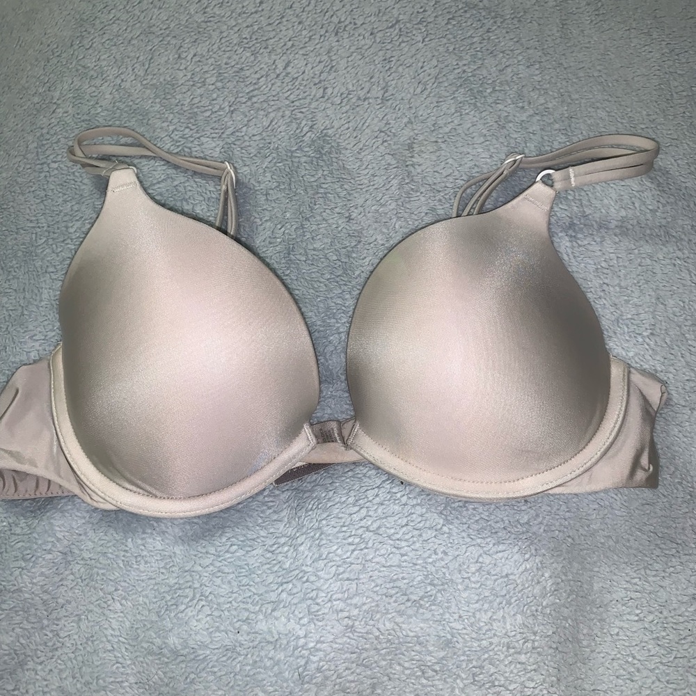 Victoria secret push-up bra